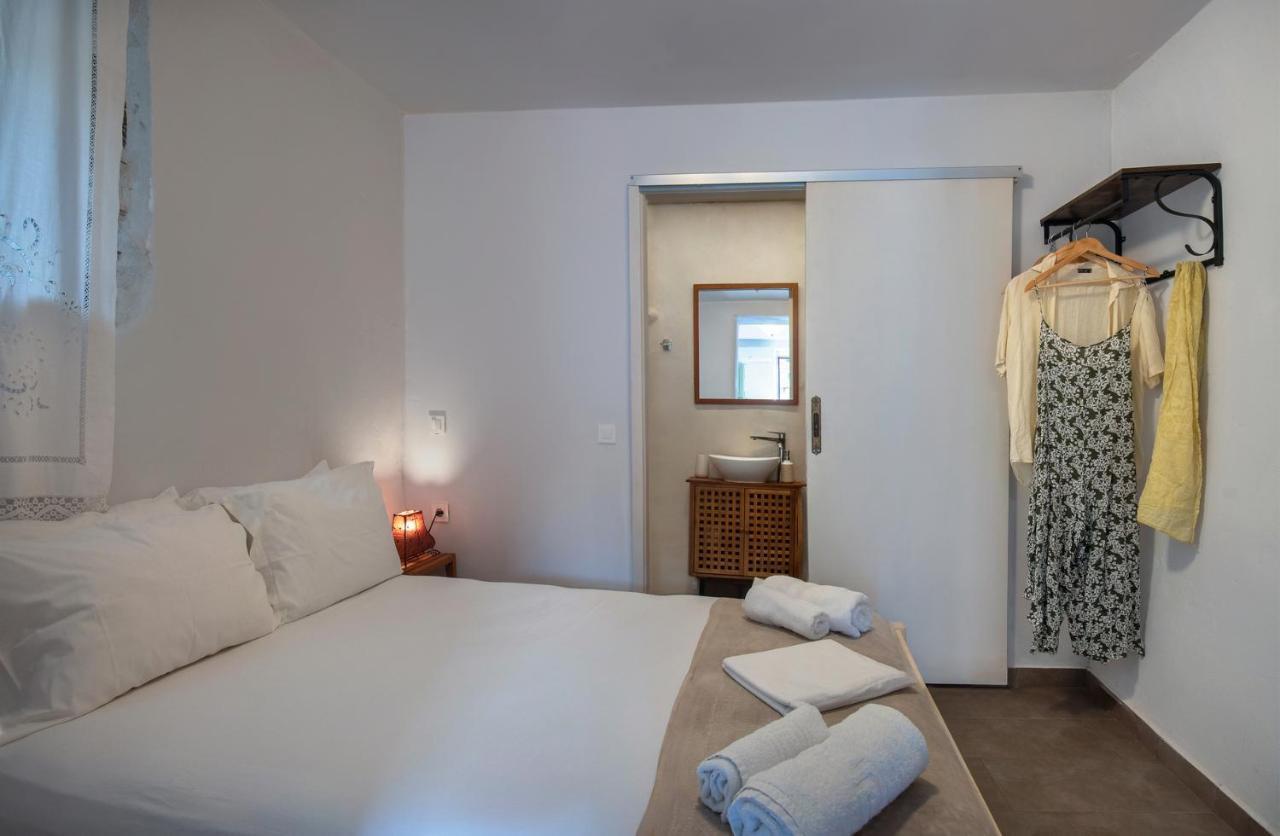 Feneri 3 -Cozy Rustic Apt 20' From Elafonisi Beach Perivolia  Buitenkant foto